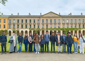 Exploring Oxford: A Day at Magdalen College
